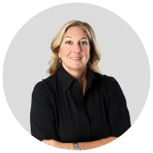 Julie McKee bio image and link